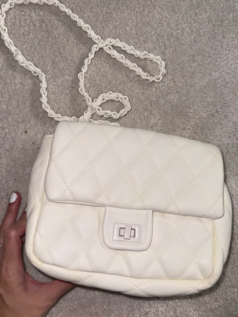 White Quilted Crossbody Shoulder Bag - Elegant Everyday Style